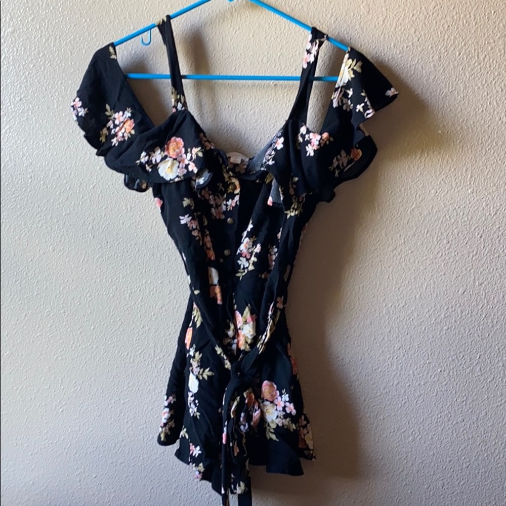 Cold shoulder floral romper